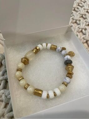 Stella & Dot Anda Intention Bracelet Strength